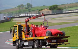 Fernando Alonso rozbił bolid na testach w Mugello