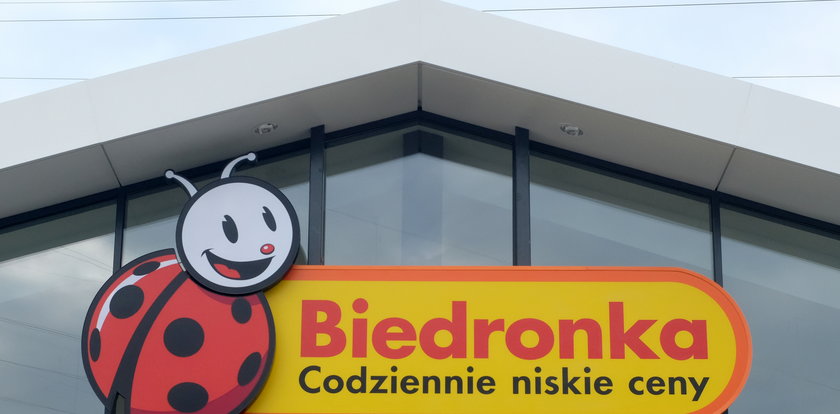 Biedronka rozdaje kupony na zakupy. Są małe haczyki!