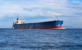 Cenowa rewolucja w handlu towarami? Koniec taniego pieniądza zmienia łańcuchy dostaw