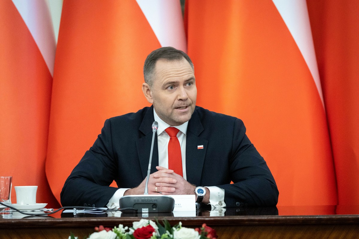 Rosja znów zaatakowała Ukrainę. Polacy ocenili weto Karola Nawrockiego [SONDAŻ]