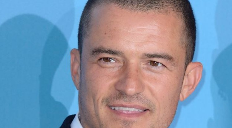 Szívfacsaró képet osztott meg Orlando Bloom 98 éves nagymamájával - FOTÓ