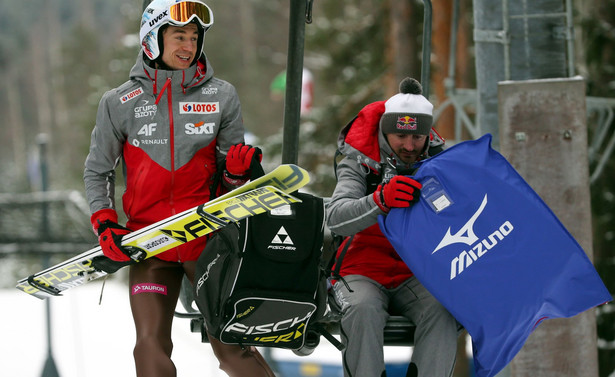 Małysz tonuje nastroje przed konkursem na wielkiej skoczni: Skoki to sport bardzo nieprzewidywalny