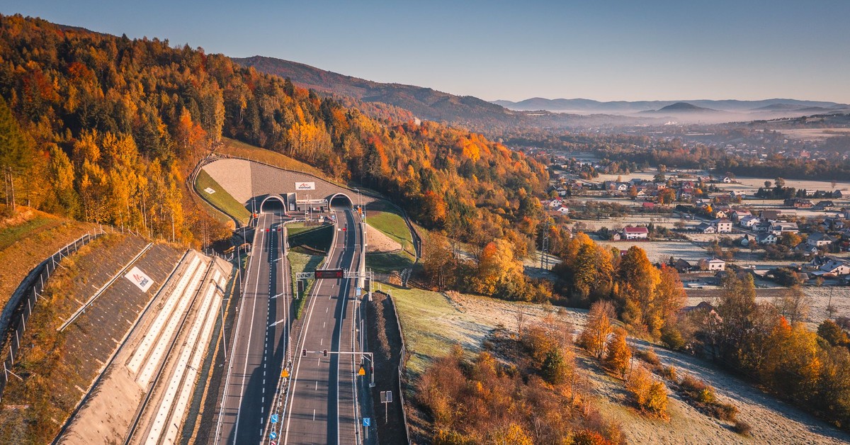 Miliardy na budowę dróg w mniejszych miastach. Minister Klimczak zapowiada zmiany