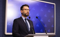 Fogiel o eksplozji w Przewodowie: Mamy do czynienia z sytuacją kryzysową, która wymaga bardzo dużej dozy ostrożności