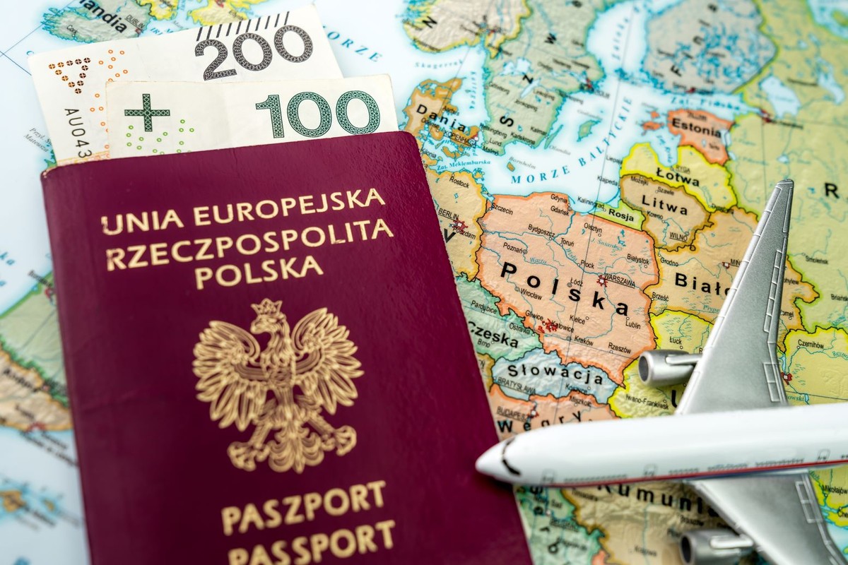 paszport, podróż zagraniczna, wakacje