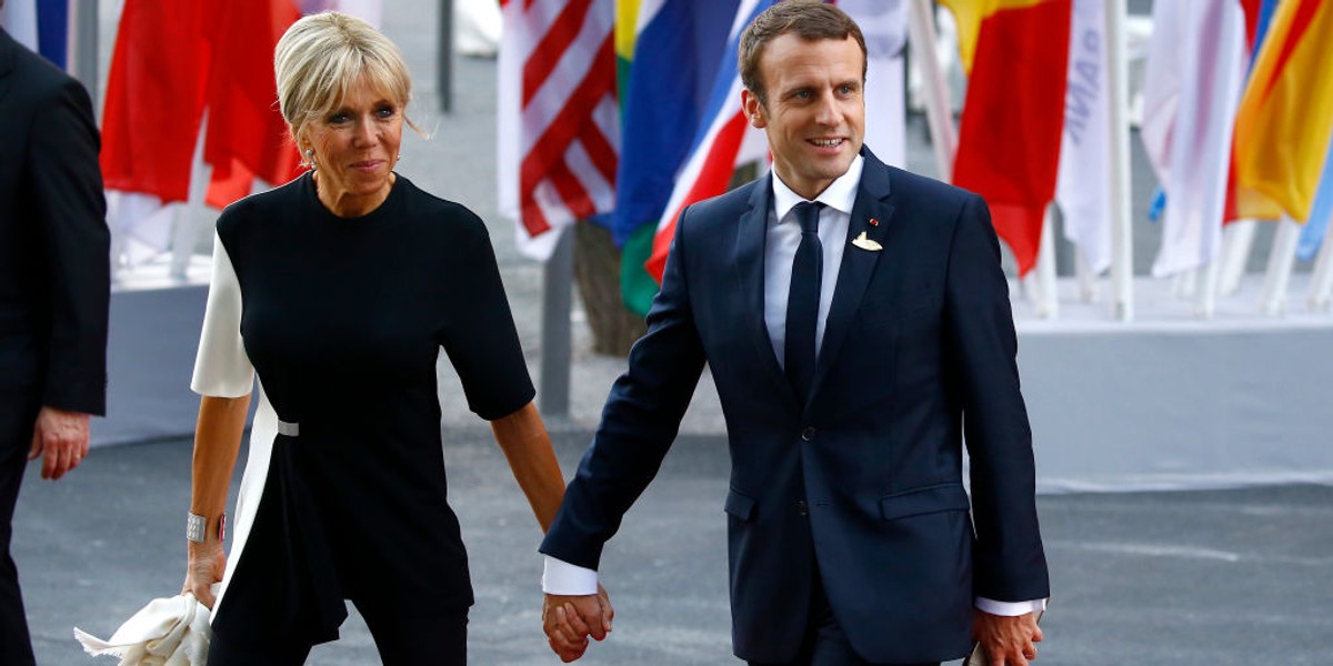 Brigitte i Emmanuela Macron dzieli różnica wieku 24 lat - tyle samo, ile Donalda Trumpa i Melanię