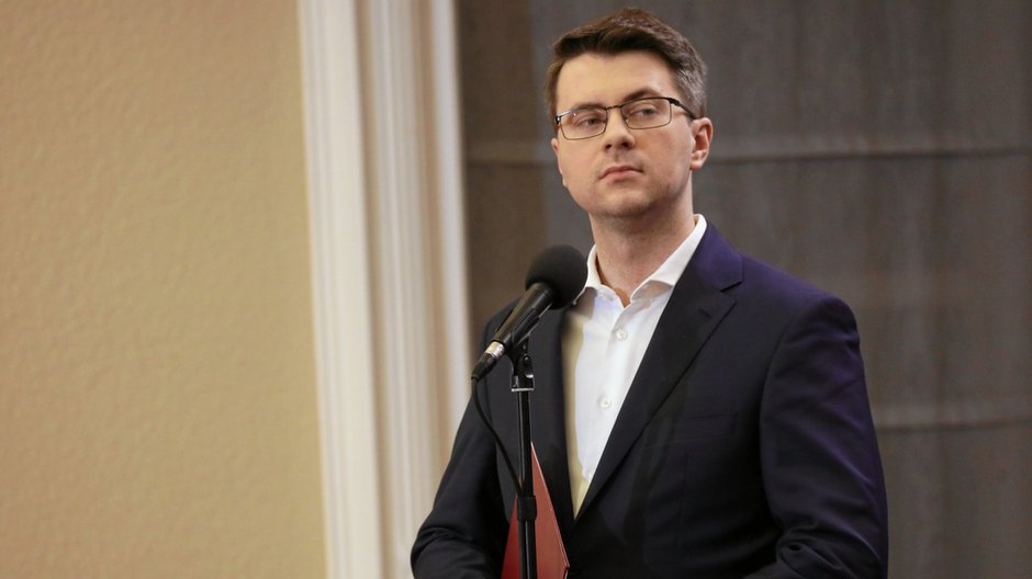 Koronwirus: Ile potrwają obostrzenia? Rząd ma plan na okres po 9 kwietnia/ Na zdjęciu minister Piotr Müller