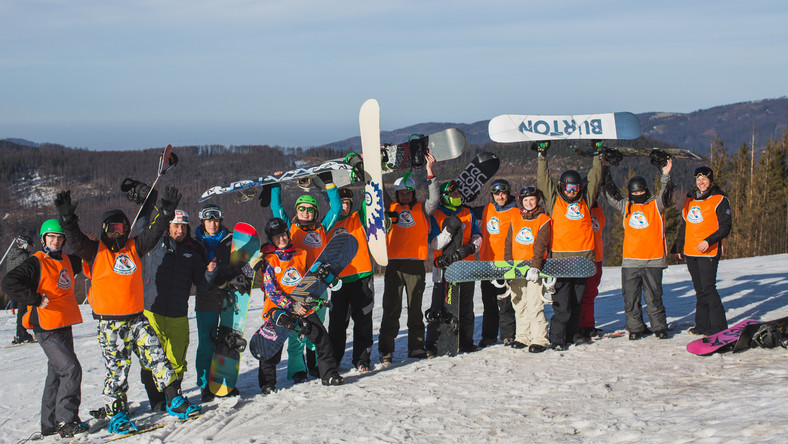 Szczyrk: rusza obóz snowboardowy dla osób po amputacjach - Wiadomości