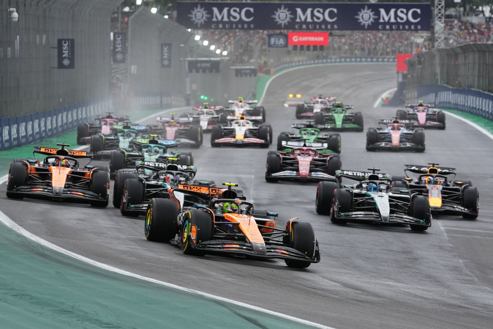 F1-Sprint: Norris siegt in São Paulo - Piastri scheidet nach Crash aus