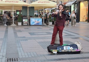 Prvi festival uličnih svirača u Nišu