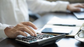 Masz mniej niż 4 lata do emerytury? choćby umowa na czas określony cię chroni [Ochrona przedemerytalna]