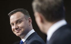 Duda czy Tusk - kogo Polacy chcą na prezydenta? SONDAŻ