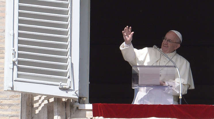 Ferenc pápa tízezrek előtt beszélt a halálbüntetés eltörléséről /Fotó: AFP