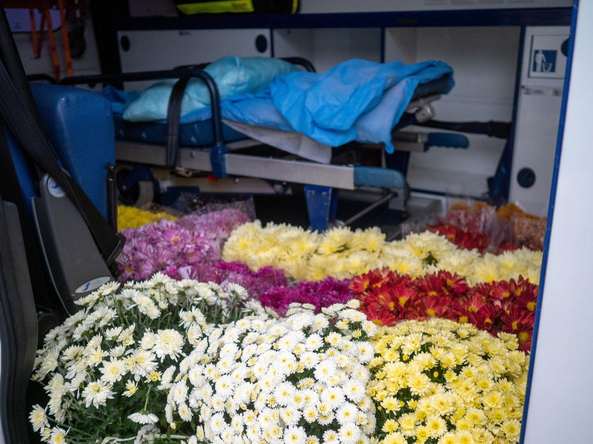 180 mln zł dla kwiaciarzy za zamknięte cmentarze