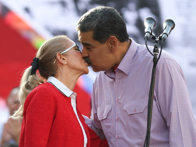 Životna priča Silije Flores, prve dame Venecuele: Razvela se kad joj je Maduro namignuo