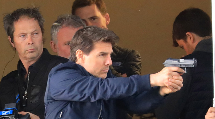Tom Cruise a Mission Impossible forgatásán./Fotó:NorthFoto