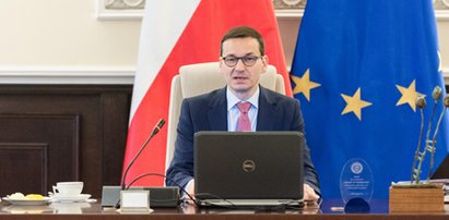 Premier obiecuje podwyżki w budżetówce. Jest jeden haczyk