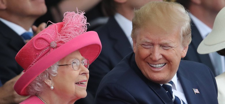 Jak królowa Elżbieta II postrzegała Donalda Trumpa? Ujawniono fragmenty nowej książki