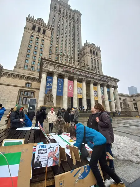 Protest Iranek i Irańczyków w Warszawie. Luty 2023 r.