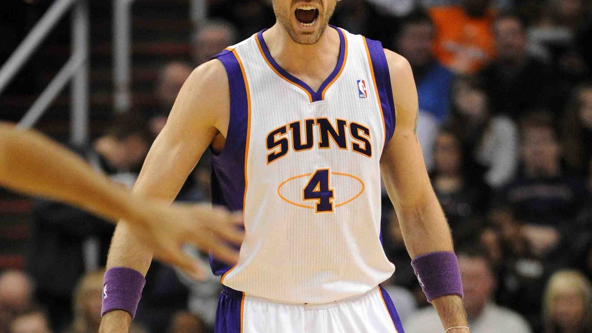 Koszykarz Phoenix Suns Marcin Gortat zakończył główną część urlopu, wrócił do treningów, ale nadal nie wie, czy wystąpi w reprezentacji Polski w sierpniowych mistrzostwach Europy. - Wszystko rozstrzygnie się 1 lipca, może kilka dni później - powiedział zawodnik.