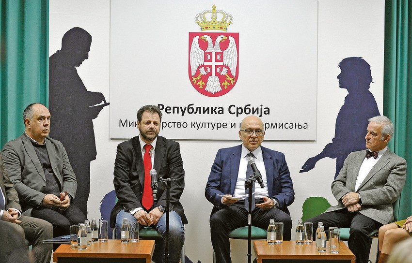Nesposobni da reše problem: Svetislav Goncić, bivši čaln UO Narodnog pozorišta, zatim aktuelni predsednik UO Aleksandar Gatalica, i član UO Bratislav Petković na ustoličenju kod ministra kulture Vukosavljevića pre dve godine