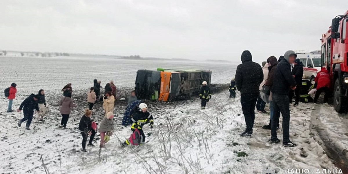 Wypadek autokaru na trasie Warszawa-Odessa. Są ranni!