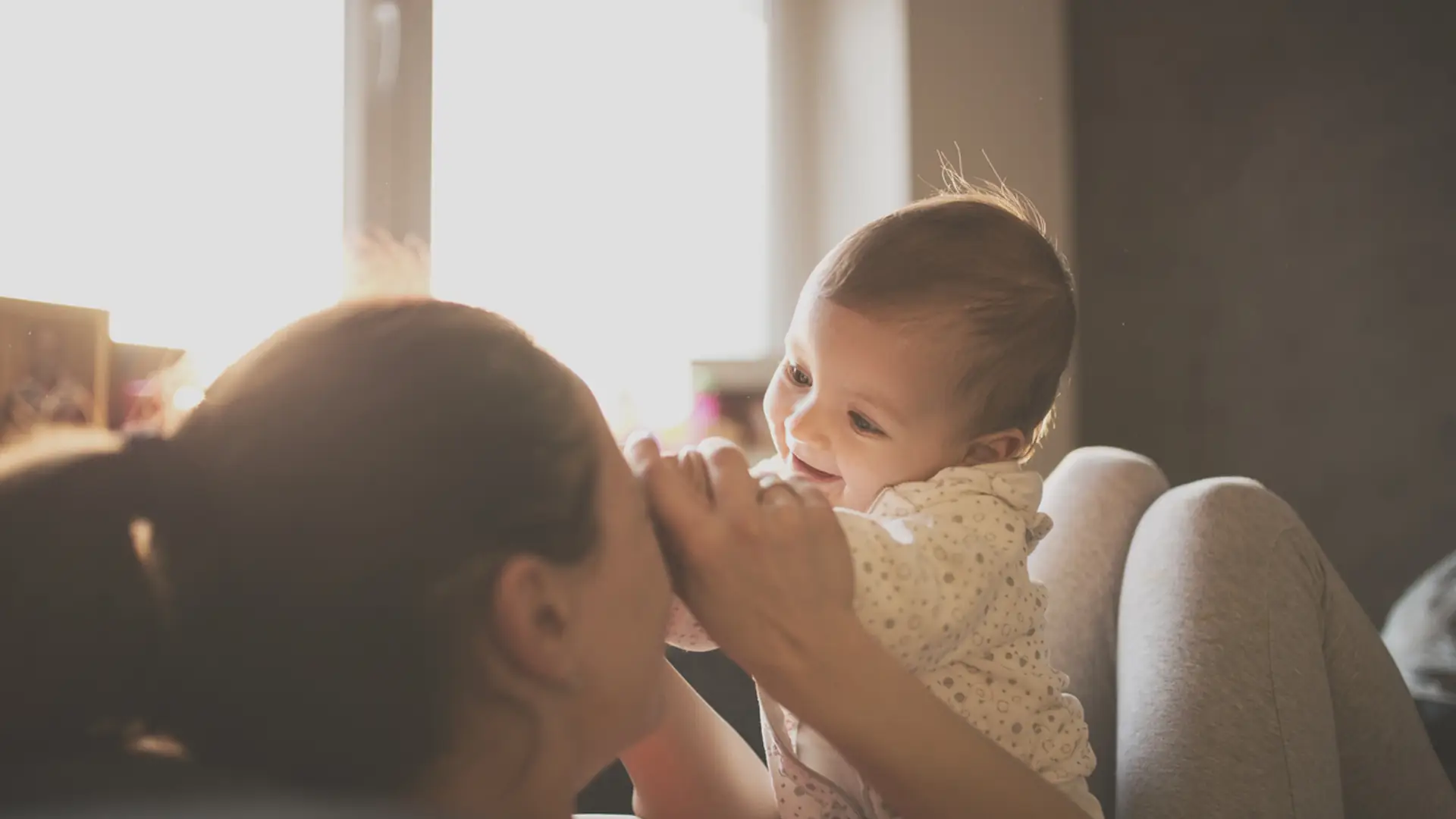 Mama przeprasza drugie dziecko, że nie było tym wyczekiwanym [LIST]