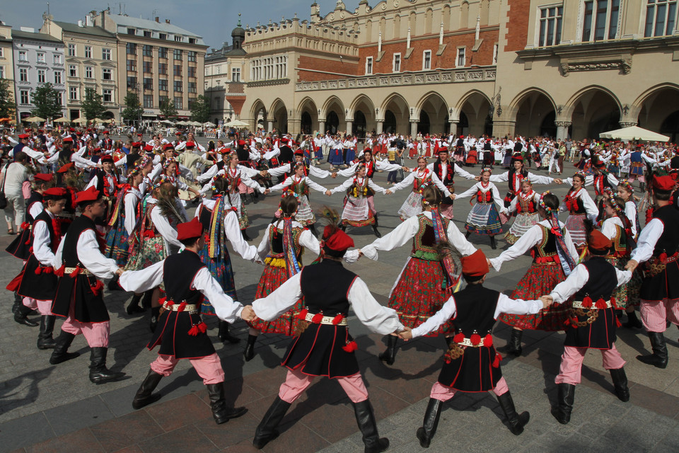 KRAKÓW REKORD GUINESSA W TAŃCZENIU KRAKOWIAKA