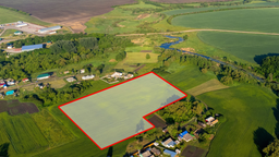 utrata nieruchomości przez źle postawiony płot. sąsiad może wystąpić do sądu z pozwem o stwierdzenie zasiedzenia i wpisanie prawa własności na swoją rzecz