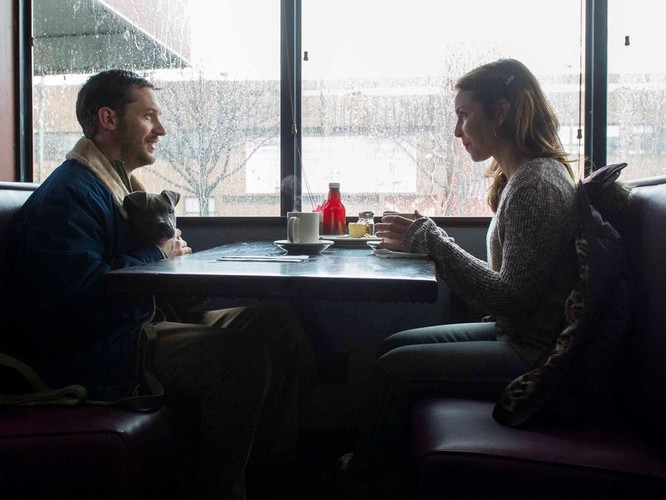 Tom Hardy i Noomi Rapace w filmie 'Brudny szmal'