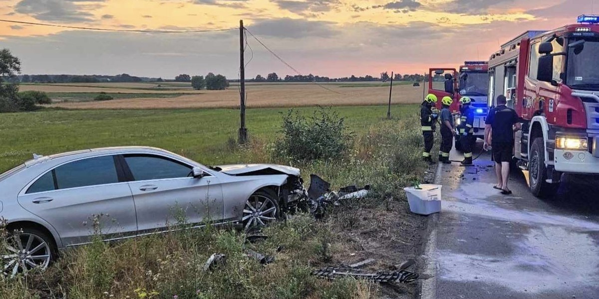 Mercedes wyłonił się zza zakrętu. Nie miała gdzie uciec. Tragedia pod Toruniem.