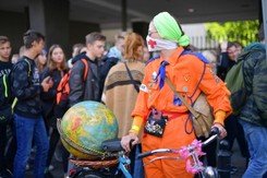 Młodzieżowy Strajk Klimatyczny. Protest młodych ludzi w 130 państwach, w tym w 60 miastach Polski [ZDJĘCIA]