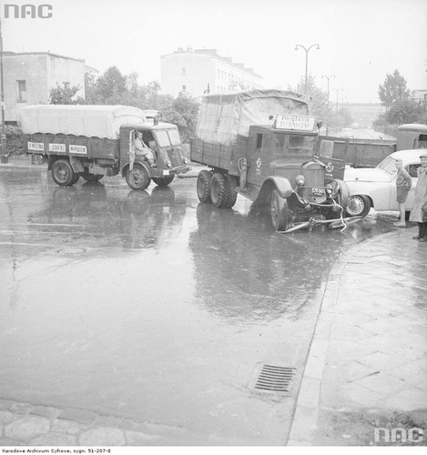 WYPADKI DROGOWE W STYLU RETRO