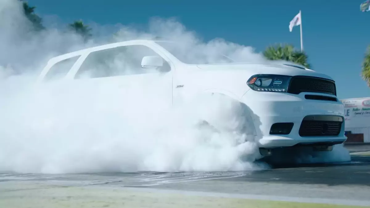 Dodge Durango SRT - burnout 4x4