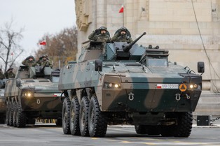 Ukraina kupuje od polskich zakładów 150 Rosomaków, moduły Rak oraz 100 pocisków do zestawów Piorun