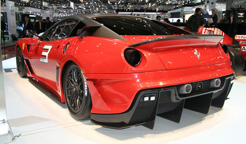 Ferrari 599XX – 599 GTB Fiorano z wyścigowymi genami