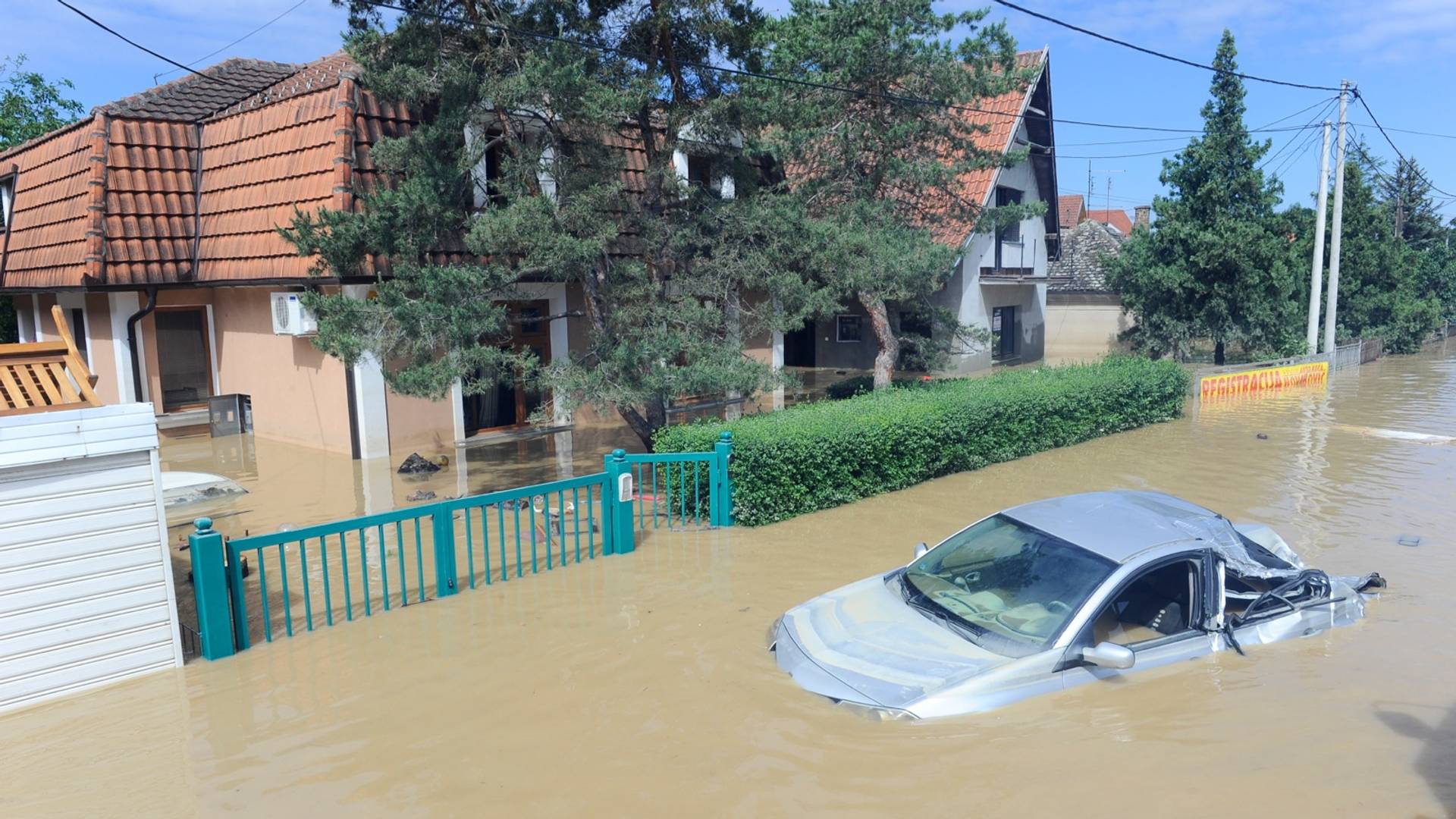 U kući sam sa četvoro dece, ne znam kako da ih izbavim - pre sedam godina sam dobila poziv iz Obrenovca koji i danas pamtim