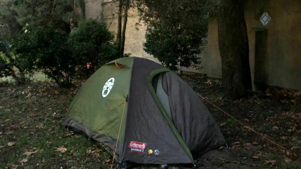 Koronawirus: Włochy. Niemiecki turysta rozbił namiot w centrum Wenecji