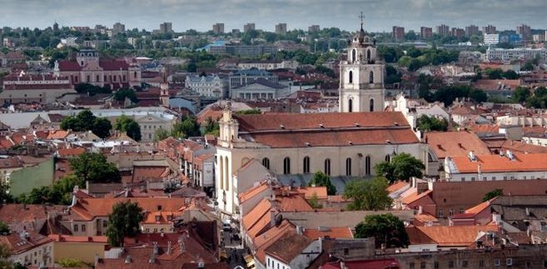 Podczas pierwszej okupacji sowieckiej Wilna we wrześniu 1939 r. aresztowano 500 osób, w tym profesorów. Sowieci z premedytacją zniszczyli Uniwersytet Stefana Batorego - jedną z ważniejszych uczelni II Rzeczypospolitej