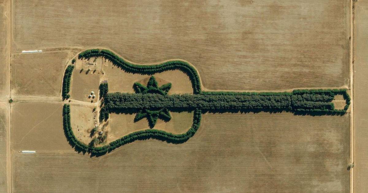 Stworzył to dla zmarłej żony. Nietypowy pomnik widać choćby z kosmosu