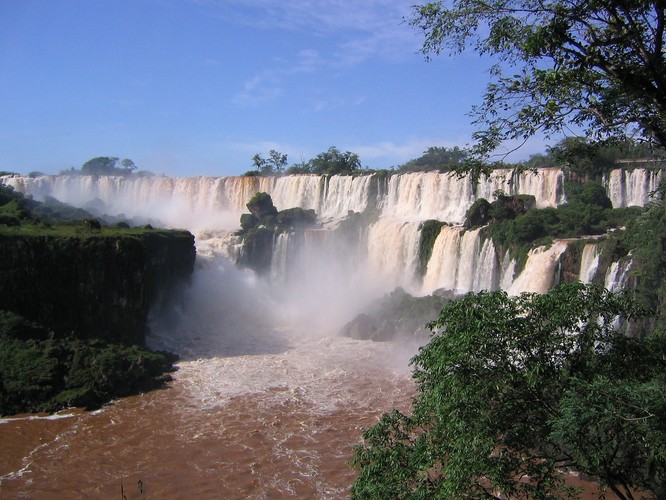 Nowe Cuda Natury - Wodospad Iguazu Fot. flickr/Phillie Casablanca