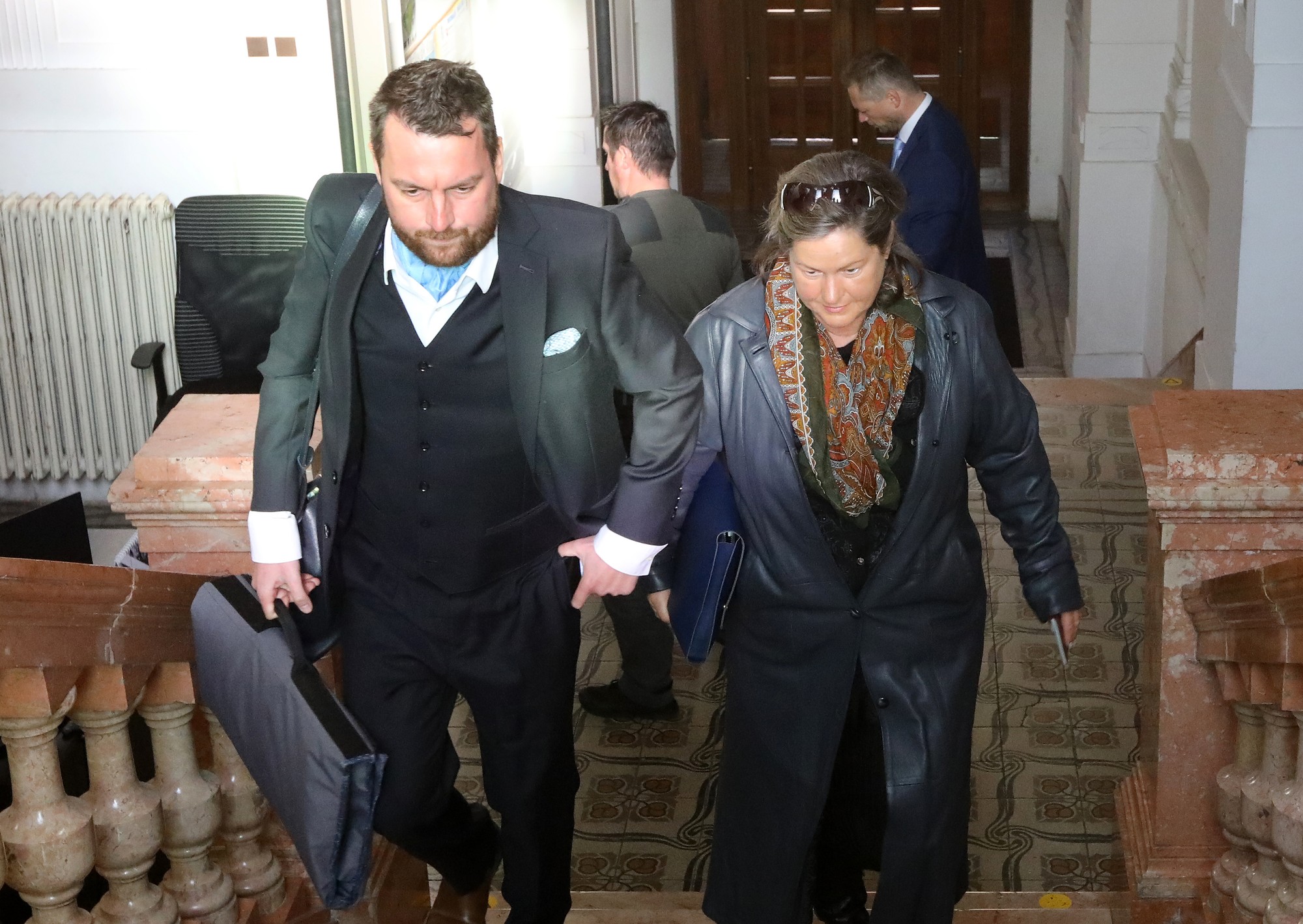 Na snímke zľava obhajca Rastislav Palovič a obžalovaná Jana Š. na Špecializovanom trestnom súde v Banskej Bystrici.
