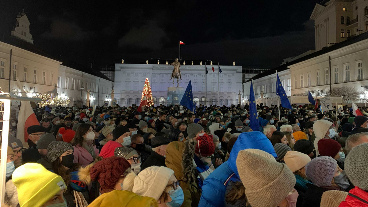 Lex TVN. Protesty w całej Polsce [RELACJA NA ŻYWO]