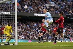 Haaland zaliczył największe pudło w karierze. Manchester City wygrał derby [WIDEO]