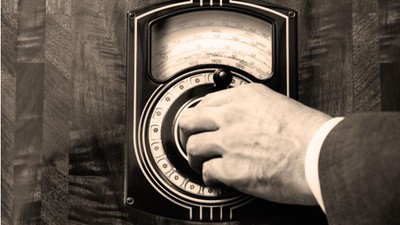 1930s CLOSE UP MAN'S HAND...