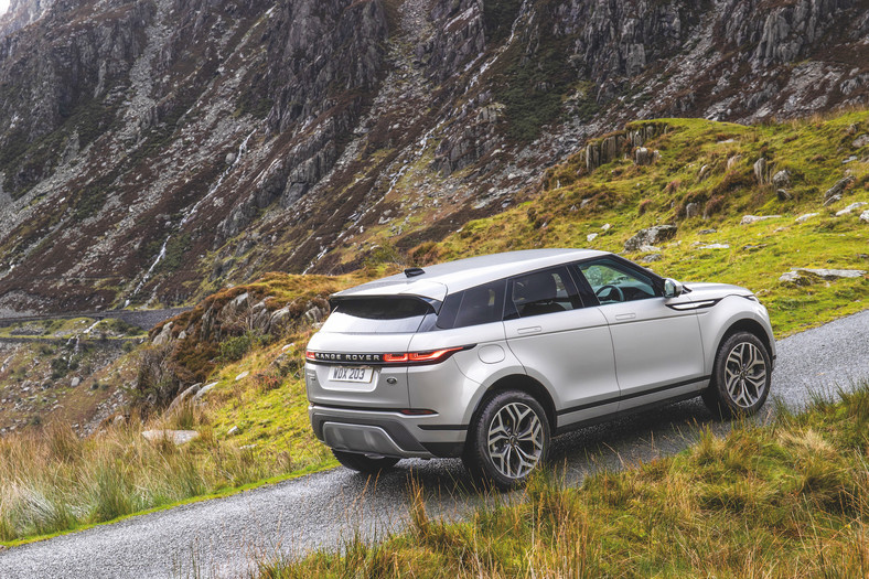 Range Rover Evoque i Land Rover Discovery Sport trzy