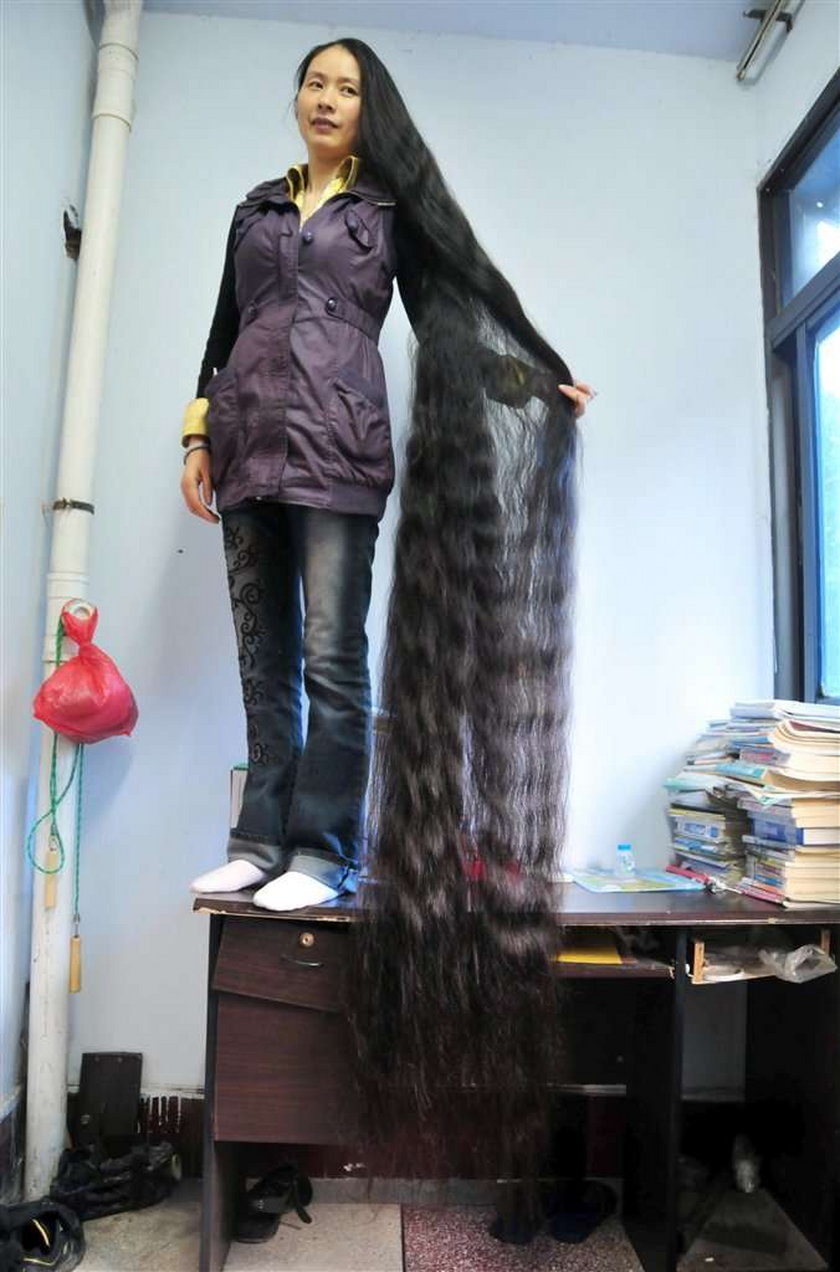 Bardzo długie włosy Chinki