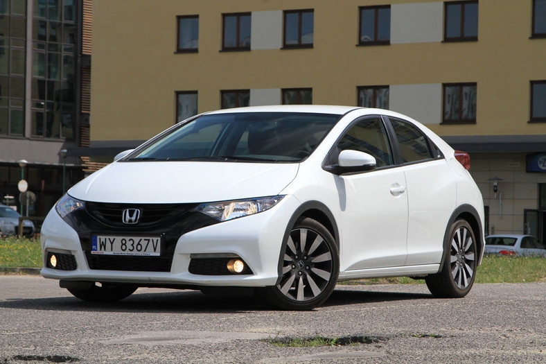 Nietuzinkowy hatchback - Test Hondy Civic 1.8