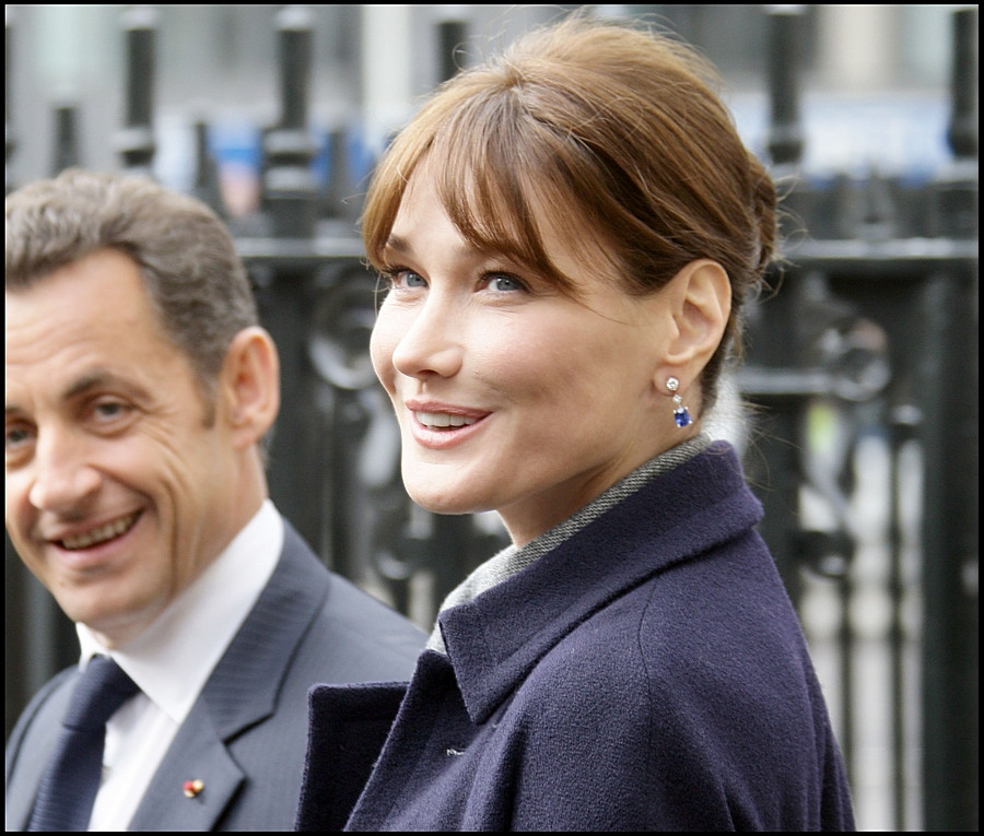 Carla Bruni i Nicolas Sarkozy obchodzą piątą rocznicę ślubu (fot. Agencja BE&amp;W)