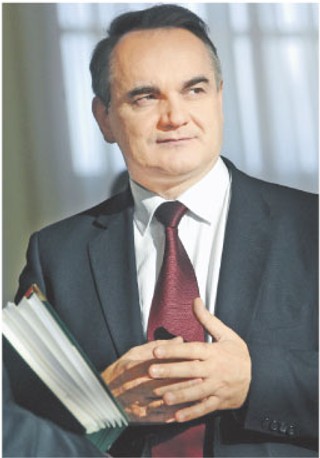 Pawlak o decyzji Cimoszewicza o poparciu Komorowskiego: PO sięgnęła po kolejnego polityka SLD